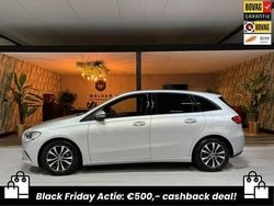 Grijs Gebruikt 2020 Mercedes B180 Business MPV | € 22.990 (Goede deal)