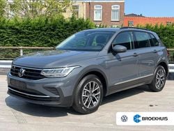 Grijs, metallic lak Gebruikt 2021 VW Tiguan Life SUV | € 31.895 (Goede deal)