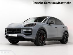 Grijs Gebruikt 2024 Porsche Cayenne Turbo SUV | € 184.750