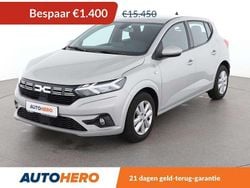 Zilver Gebruikt 2023 Dacia Sandero Expression Hatchback | € 14.249 (Eerlijke prijs)