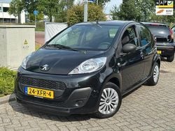 Zwart Gebruikt 2012 Peugeot 107 Access Hatchback | € 3.450 (Eerlijke prijs)
