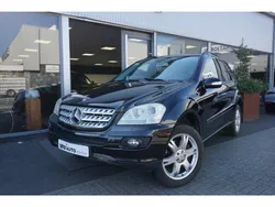 Zwart Gebruikt 2006 Mercedes ML500 SUV | € 11.950 (Eerlijke prijs)