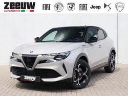 Beige Nieuw 2025 Alfa Romeo Junior Edizione Speciale SUV | € 38.900 (Eerlijke prijs)