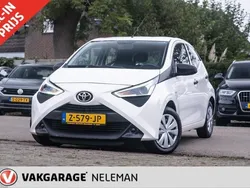 Wit Gebruikt 2019 Toyota Aygo Hatchback | € 9.848 (Eerlijke prijs)