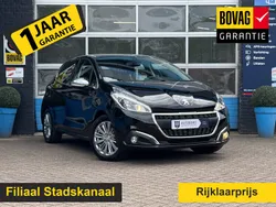 Zwart Gebruikt 2018 Peugeot 208 Allure Hatchback | € 11.870 (Iets duurder)