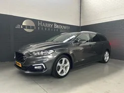 Grijs, metallic lak Gebruikt 2019 Ford Mondeo Titanium Stationwagen | € 19.599 (Eerlijke prijs)