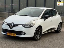 Wit Gebruikt 2014 Renault Clio IV Expression Hatchback | € 3.999 (Goede deal)
