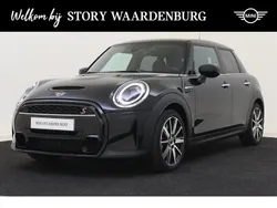 Zwart Gebruikt 2024 Mini Cooper S Classic Hatchback | € 34.850 (Iets duurder)