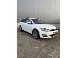 Wit (metallic) Gebruikt 2014 VW Golf VII Comfortline Stationwagen | € 6.250 (Goede deal)