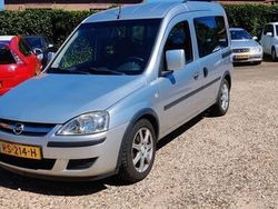 Grijs Gebruikt 2010 Opel Combo MPV | € 2.950