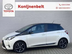 Wit, metallic lak Gebruikt 2017 Toyota Yaris Hybrid Hatchback | € 13.495 (Duur)