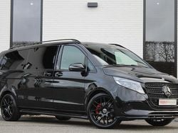 Zwart (metallic) Gebruikt 2024 Mercedes V300 Edition MPV | € 79.950 (Iets duurder)