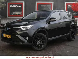 Zwart Gebruikt 2018 Toyota RAV4 Hybrid Edition SUV | € 21.950 (Eerlijke prijs)