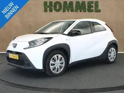 Wit Gebruikt 2023 Toyota Aygo Play Hatchback | € 16.250 (Goede deal)