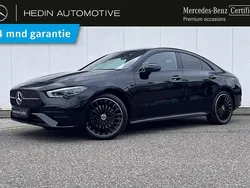 Zwart, metallic lak Gebruikt 2024 Mercedes CLA250e AMG line Sedan | € 44.900 (Duur)