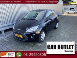 Zwart (metallic) Gebruikt 2015 Ford Ka Style Hatchback | € 3.950 (Goede deal)