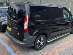 Zwart Gebruikt 2015 Ford Tourneo Connect Ambiente MPV | € 7.995