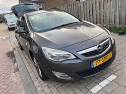 Grijs Gebruikt 2011 Opel Astra Cosmo Stationwagen | € 6.000 (Iets duurder)
