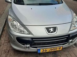 Zilver Gebruikt 2009 Peugeot 307 CC Cabriolet | € 6.000 (Duur)