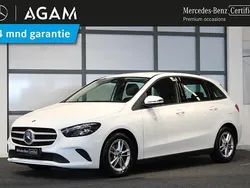 Wit Gebruikt 2020 Mercedes B180 Business MPV | € 24.450 (Eerlijke prijs)