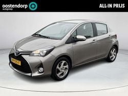 Bruin Gebruikt 2015 Toyota Yaris Hybrid Trend Hatchback | € 10.900 (Eerlijke prijs)