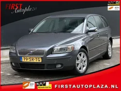 Grijs, metallic lak Gebruikt 2006 Volvo V50 Stationwagen | € 2.750 (Eerlijke prijs)