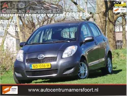Grijs, metallic lak Gebruikt 2009 Toyota Yaris Hatchback | € 3.949 (Goede deal)