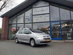 Grijs (metallic) Gebruikt 2005 Citroën Xsara Picasso MPV | € 2.750 (Duur)