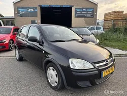 Zwart Gebruikt 2004 Opel Corsa Hatchback | € 1.650 (Eerlijke prijs)