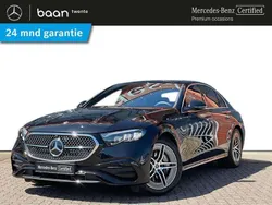 Zwart, metallic lak Gebruikt 2024 Mercedes E300 AMG line Sedan | € 67.900 (Eerlijke prijs)