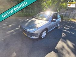 Grijs Gebruikt 2001 Peugeot 206 Hatchback | € 899 (Eerlijke prijs)