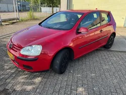 Rood Gebruikt 2005 VW Golf IV Hatchback | € 1.499 (Eerlijke prijs)
