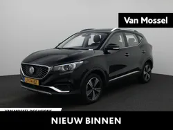 Zwart Gebruikt 2020 MG ZS Luxury Sedan | € 14.900 (Eerlijke prijs)