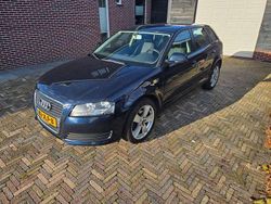 Blauw Gebruikt 2009 Audi A3 Attraction Hatchback | € 3.250 (Goede deal)