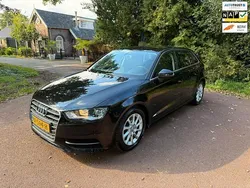 Zwart Gebruikt 2014 Audi A3 Sportback Attraction Hatchback | € 8.995