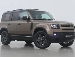 Bruin Nieuw 2025 Land Rover Defender Black Edition SUV | € 94.800 (Goede deal)