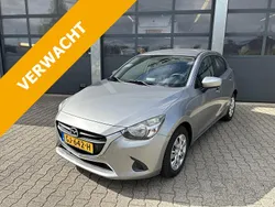Grijs Gebruikt 2015 Mazda 2 Hatchback | € 15.830 (Eerlijke prijs)
