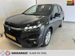 Zwart, metallic lak Gebruikt 2024 Suzuki SX4 S-Cross SUV | € 26.400 (Eerlijke prijs)