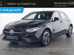 Zwart, metallic lak Gebruikt 2024 Mercedes A250 Advanced Hatchback | € 36.900 (Eerlijke prijs)