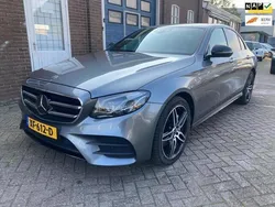 Grijs, metallic lak Gebruikt 2017 Mercedes E220 Business Sedan | € 27.949 (Iets duurder)