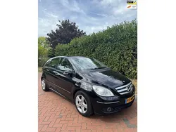 Zwart Gebruikt 2006 Mercedes B200 MPV | € 2.600 (Eerlijke prijs)