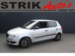 Grijs Gebruikt 2010 Skoda Fabia Drive Hatchback | € 3.333 (Eerlijke prijs)