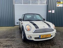 Wit, metallic lak Gebruikt 2009 Mini Cooper Business Hatchback | € 2.995 (Goede deal)