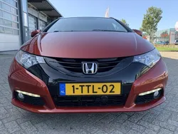 Rood Gebruikt 2014 Honda Civic Stationwagen | € 9.750 (Eerlijke prijs)