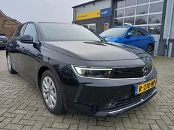 Zwart Gebruikt 2022 Opel Astra Elegance Hatchback | € 18.995 (Eerlijke prijs)