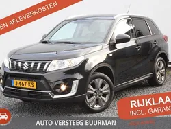 Zwart Gebruikt 2020 Suzuki Vitara SUV | € 18.950 (Eerlijke prijs)