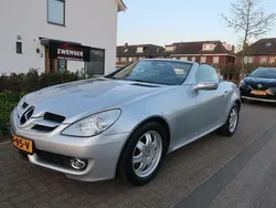 Grijs Gebruikt 2008 Mercedes SLK200 Cabriolet | € 11.950 (Eerlijke prijs)