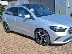 Grijs Gebruikt 2019 Mercedes B180 Premium Plus MPV | € 23.895 (Eerlijke prijs)