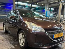 Bruin Gebruikt 2012 Peugeot 208 Active Hatchback | € 5.350 (Eerlijke prijs)