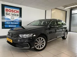 Grijs Gebruikt 2020 VW Passat Business Stationwagen | € 16.950 (Goede deal)
